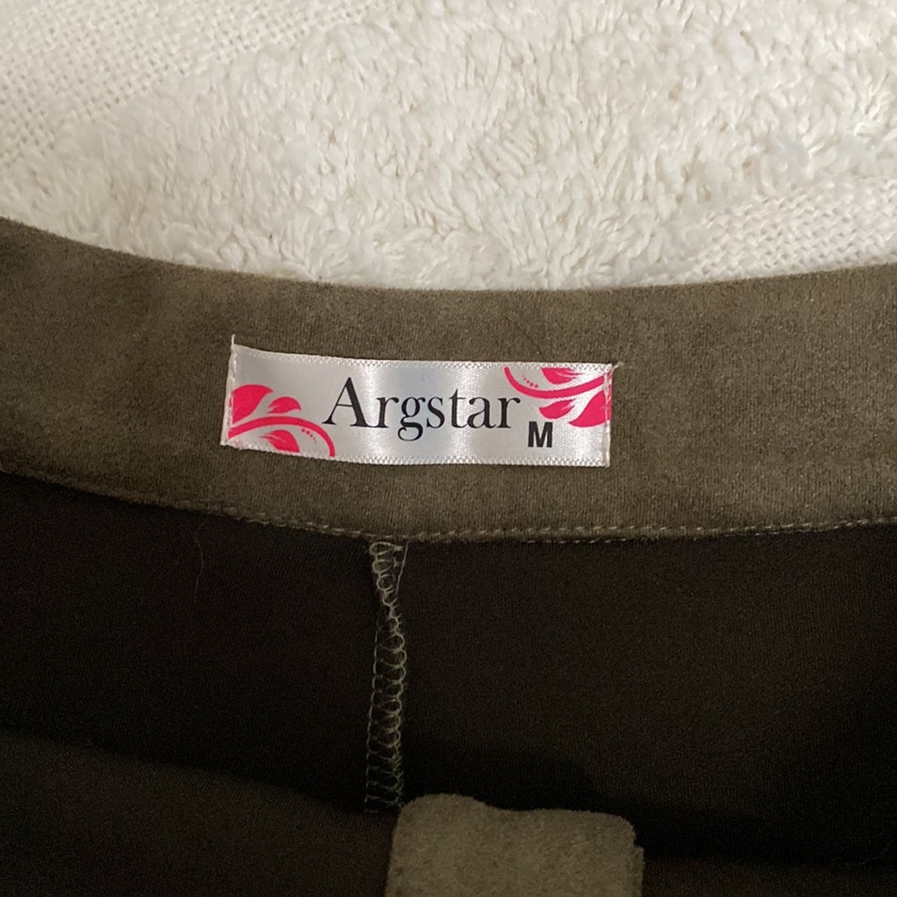 Olive green suede skirt with buttons - Picture 5 of 5